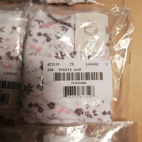 Deesse Briefs new in packaging - Picture 2 of 4